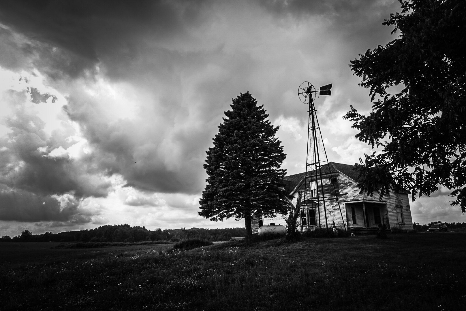 Old Farmhouse near Le Roy